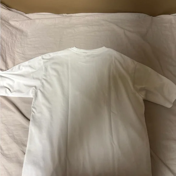 Uniqlo Men's Airism White Short Sleeve Tee - Picture 5 of 5